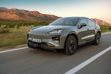 Porsche SUV model sırasını genişləndirir (FOTO)