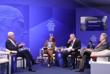 Nizami Gəncəvi Beynəlxalq Mərkəzi 11​-ci Delfi İqtisadi Forumunun tərəfdaşı kimi iştirak edib (FOTO)