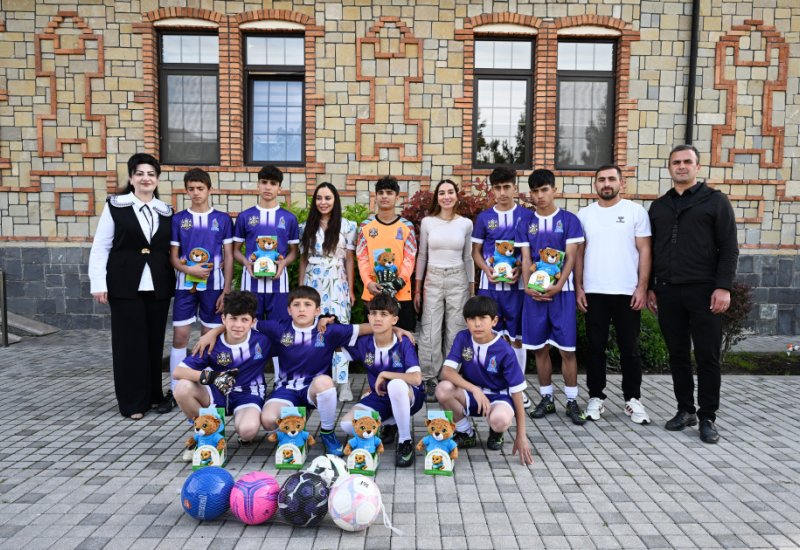 Leyla Əliyeva və Arzu Əliyeva Şəkidə uşaq evi sosial xidmət müəssisəsində olublar (FOTO)