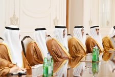 Prezident İlham Əliyev Birləşmiş Ərəb Əmirliklərinin nümayəndə heyətini qəbul edib (FOTO/VİDEO)