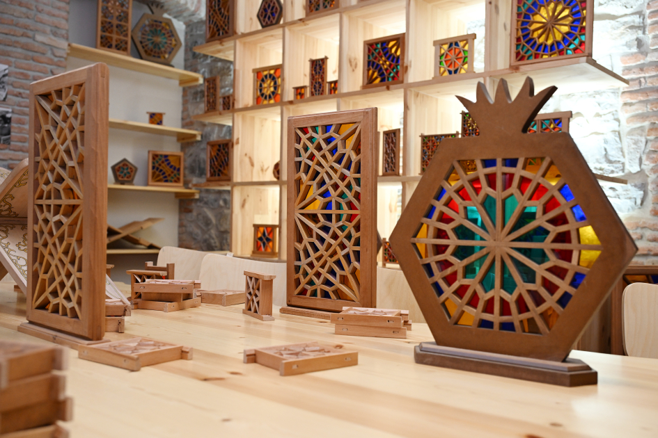 Leyla Əliyeva və Arzu Əliyeva Şəkidə tarixi-memarlıq abidələrinin bərpadan sonra açılışında iştirak ediblər (FOTO)