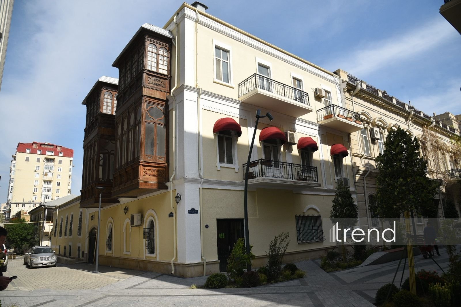 Bakının ən köhnə küçələrindən biri piyadalaşdırıldı (FOTO)