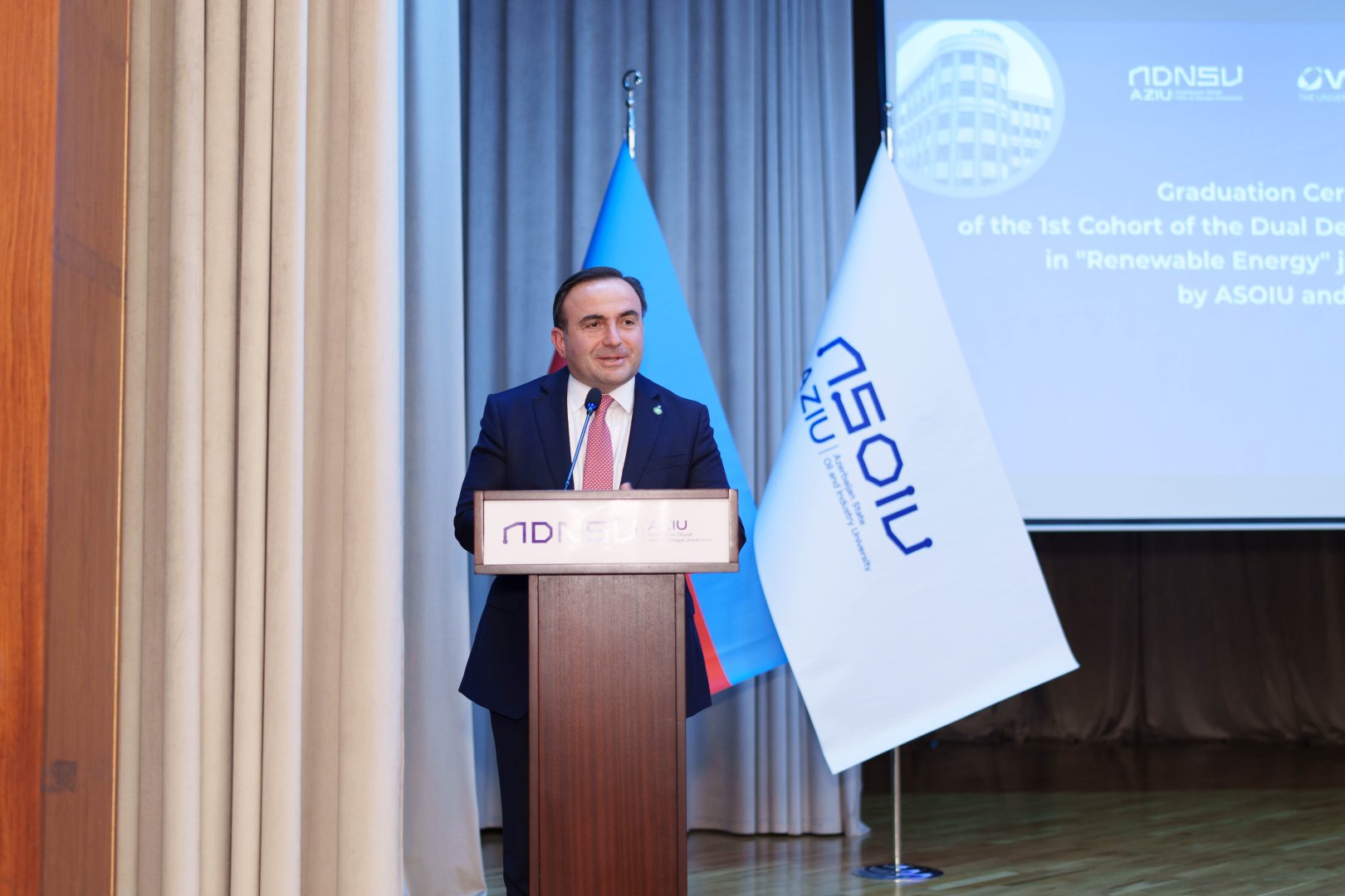 Bərpa olunan enerji sahəsində təhsilə dəstək (FOTO)