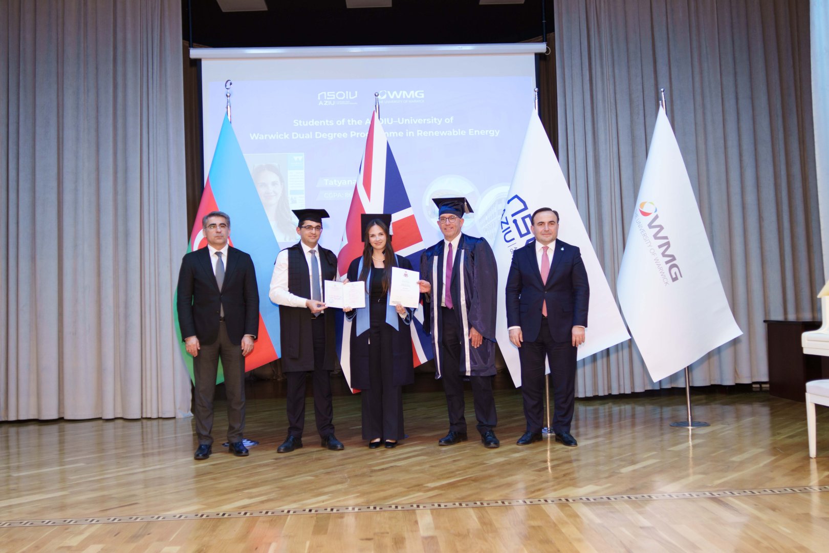 Bərpa olunan enerji sahəsində təhsilə dəstək (FOTO)