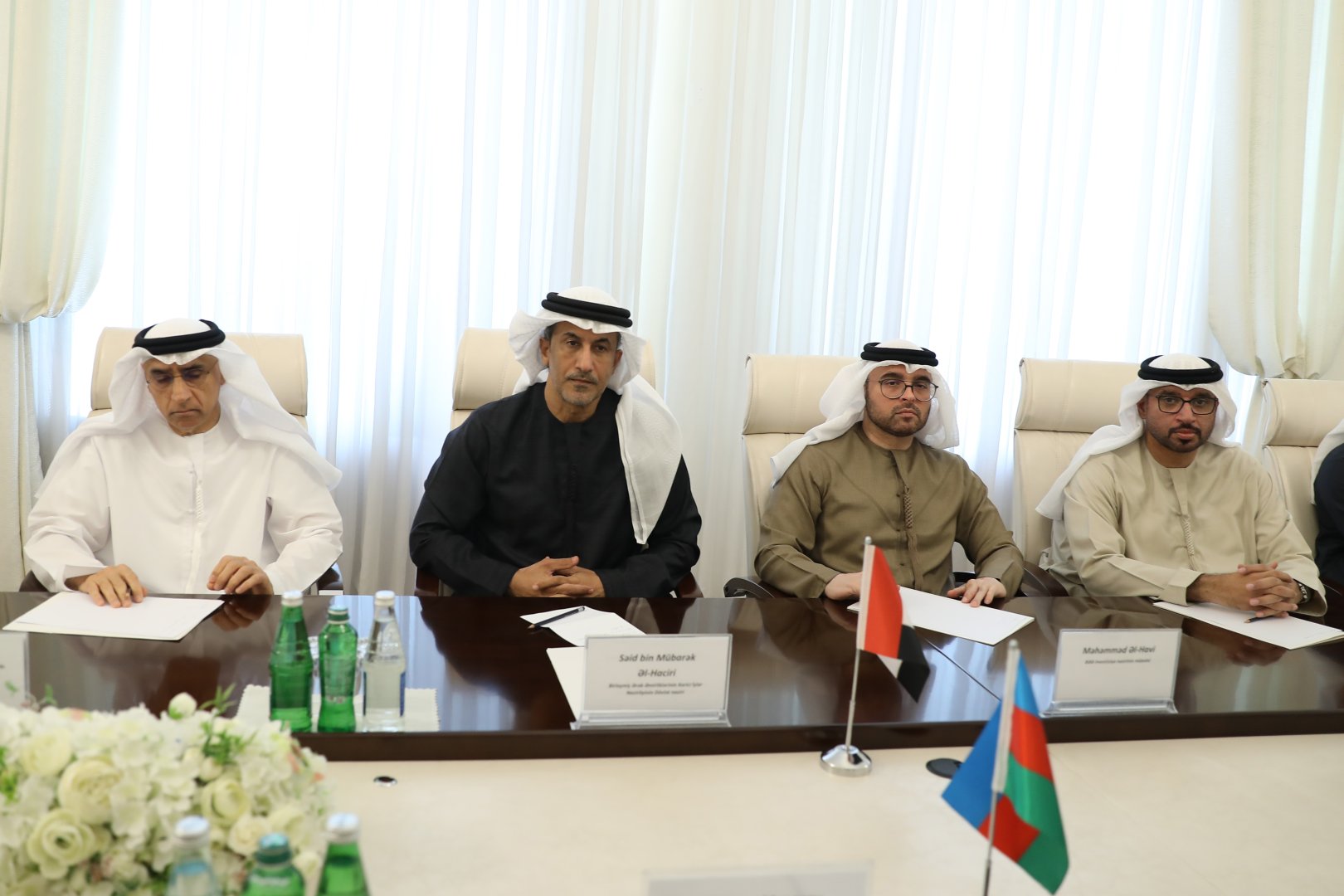 Azərbaycan və BƏƏ arasında səhiyyə sahəsində əməkdaşlıq müzakirə olunub (FOTO)