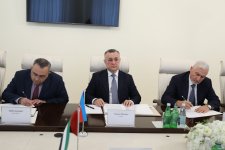 Azərbaycan və BƏƏ arasında səhiyyə sahəsində əməkdaşlıq müzakirə olunub (FOTO)