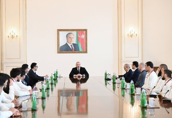 Prezident İlham Əliyev Avropa çempionatında komanda hesabında çempion olan güləşçiləri qəbul edib (FOTO/VİDEO) (YENİLƏNİB)