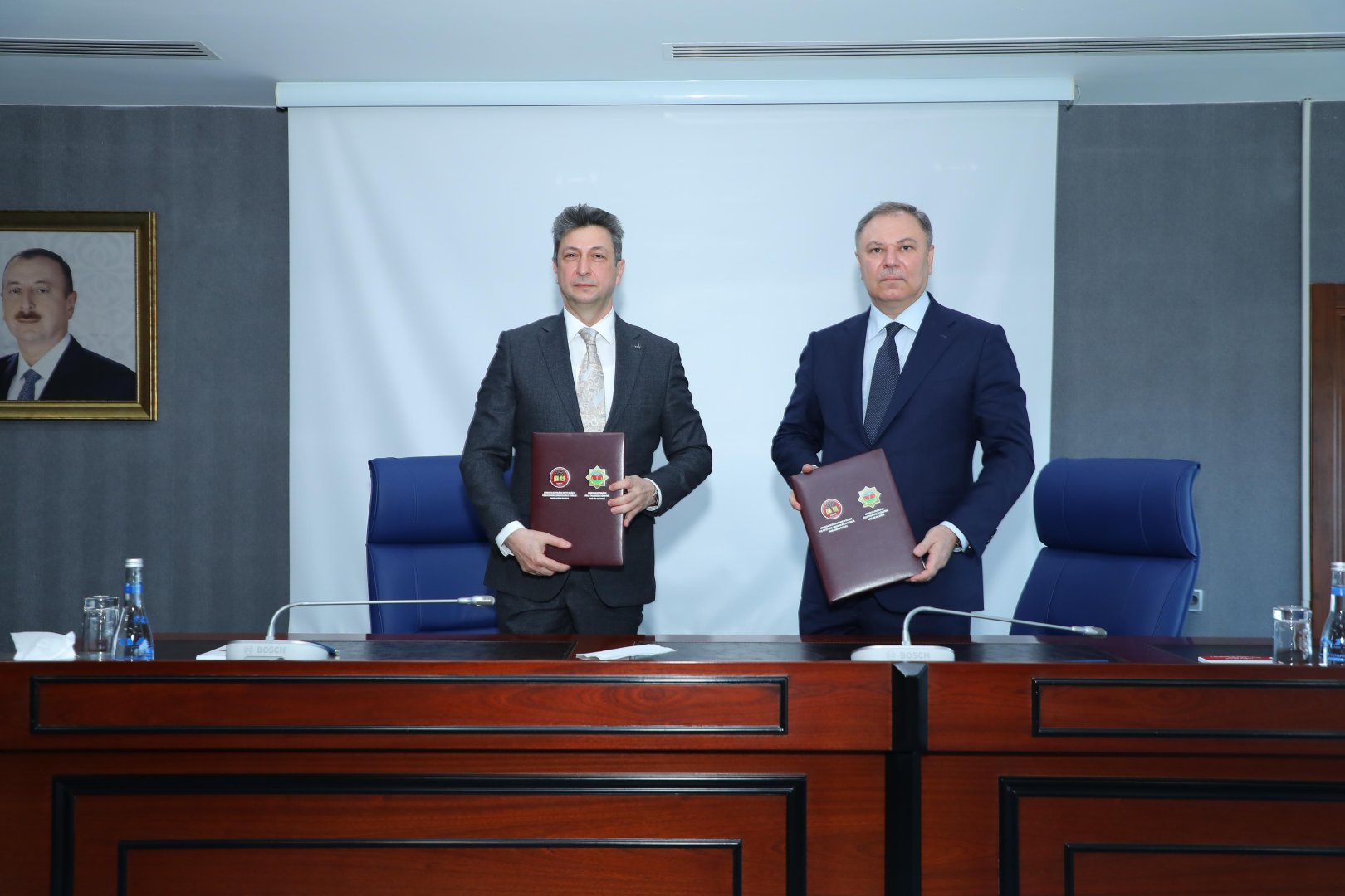 Səhiyyə Nazirliyi Əziz Əliyev adına Azərbaycan Dövlət Həkimləri Təkmilləşdirmə İnstitutu ilə Dövlət Təhlükəsizliyi Xidmətinin Hərbi-tibb baş idarəsi arasında Anlaşma Memorandumu imzalanıb
