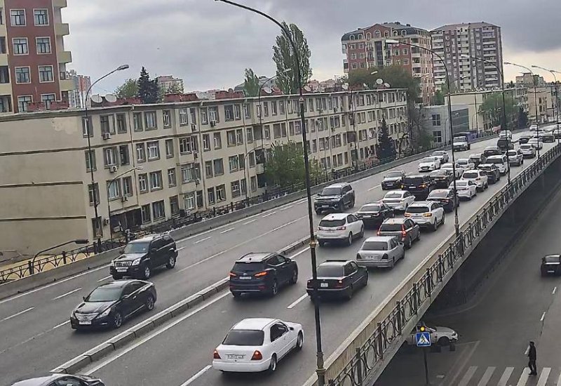 DİQQƏT: Bu yollarda tıxac var - SİYAHI (FOTO)