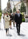 Prezident İlham Əliyev və Birinci xanım Mehriban Əliyeva Bakının İslam Səfərli küçəsinin yenidənqurmadan sonra açılışında iştirak ediblər (FOTO)