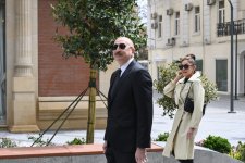 Prezident İlham Əliyev və Birinci xanım Mehriban Əliyeva Bakının İslam Səfərli küçəsinin yenidənqurmadan sonra açılışında iştirak ediblər (FOTO)