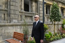 Prezident İlham Əliyev və Birinci xanım Mehriban Əliyeva Bakının İslam Səfərli küçəsinin yenidənqurmadan sonra açılışında iştirak ediblər (FOTO)