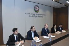 Ceyhun Bayramov BQXK-nin prezidenti ilə regiondakı humanitar məsələləri müzakirə edib (FOTO)