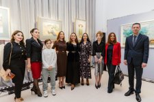 Leyla Əliyeva, Arzu Əliyeva və Alena Əliyeva “Art in Motion” sərgisini ziyarət ediblər (FOTO)