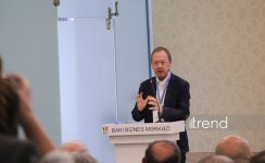 Bakıda Beynəlxalq Xalça Forumu - "İstehsal, dayanıqlı inkişaf və qlobal paylanma" adlı ikinci sessiya (FOTO)