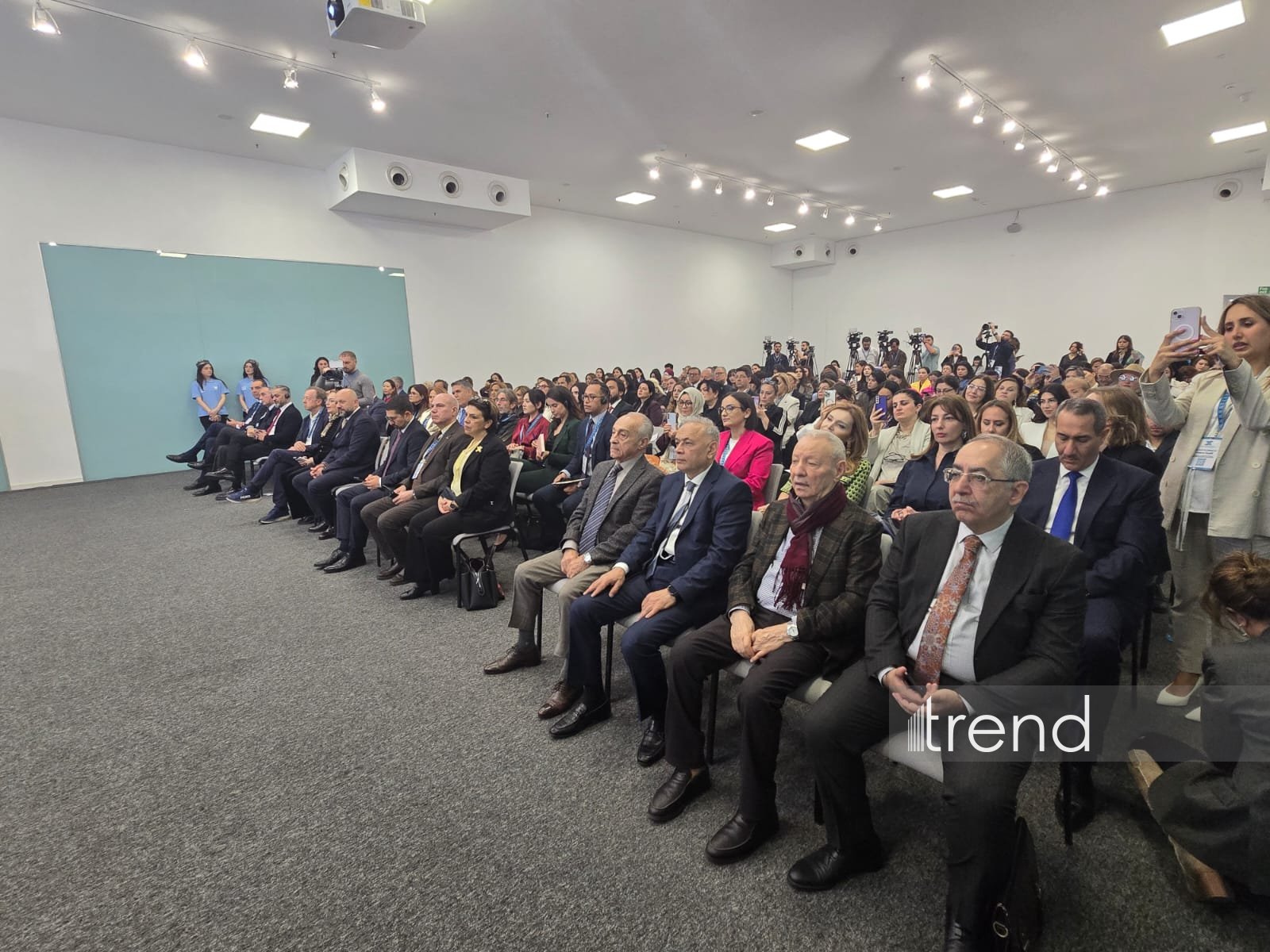 Bakı xalçaçılıq sənətinin qlobal paytaxtına çevrilib - Beynəlxalq forumun açılışı (FOTO)