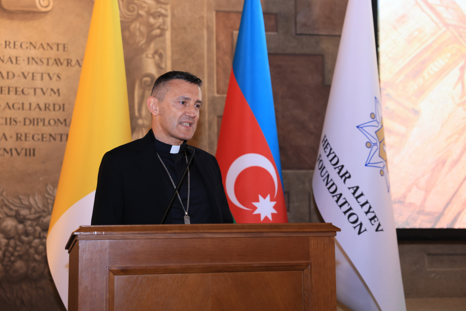 Vatikanda Heydər Əliyev Fondu ilə birgə layihələrin təqdimatına həsr olunan tədbir keçirilib (FOTO)