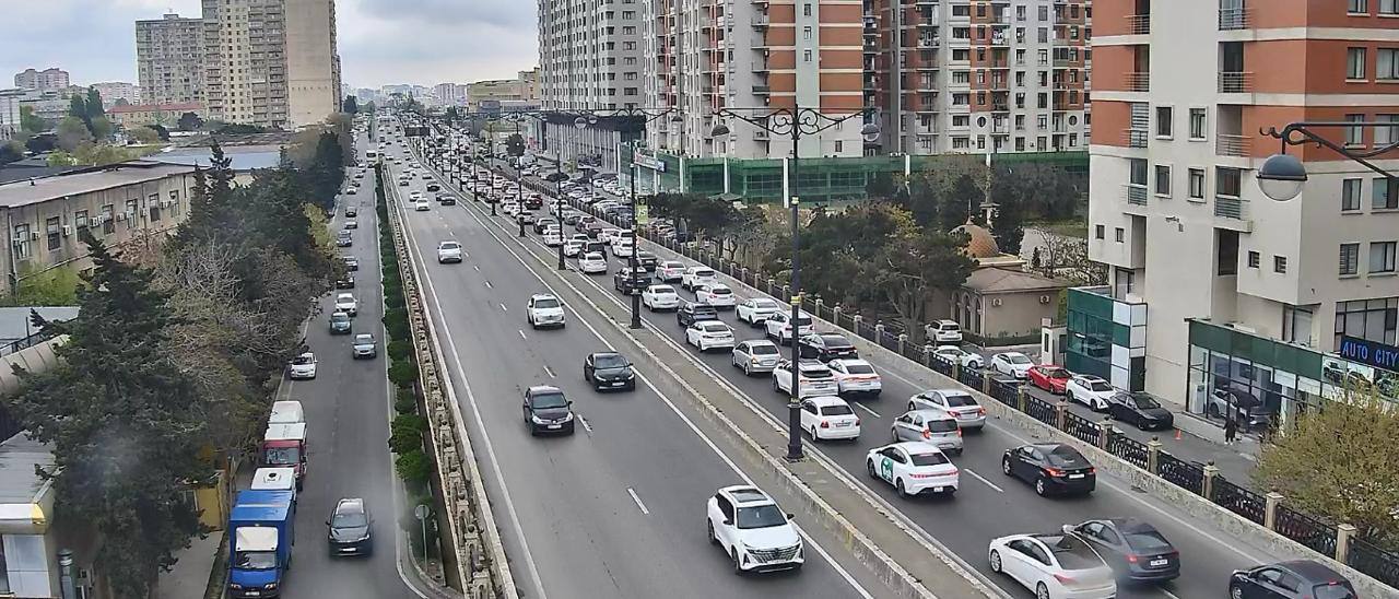 DİQQƏT: Bu yollarda tıxac var - SİYAHI (FOTO)
