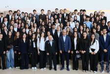 Heydər Əliyev Mərkəzində gənclərlə “Heydər Əliyev və Ömər Eldarov yaradıcılığı” mövzusunda görüş olub (FOTO)