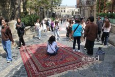 Bakıda Beynəlxalq Xalça Festivalı keçirilir (FOTO)