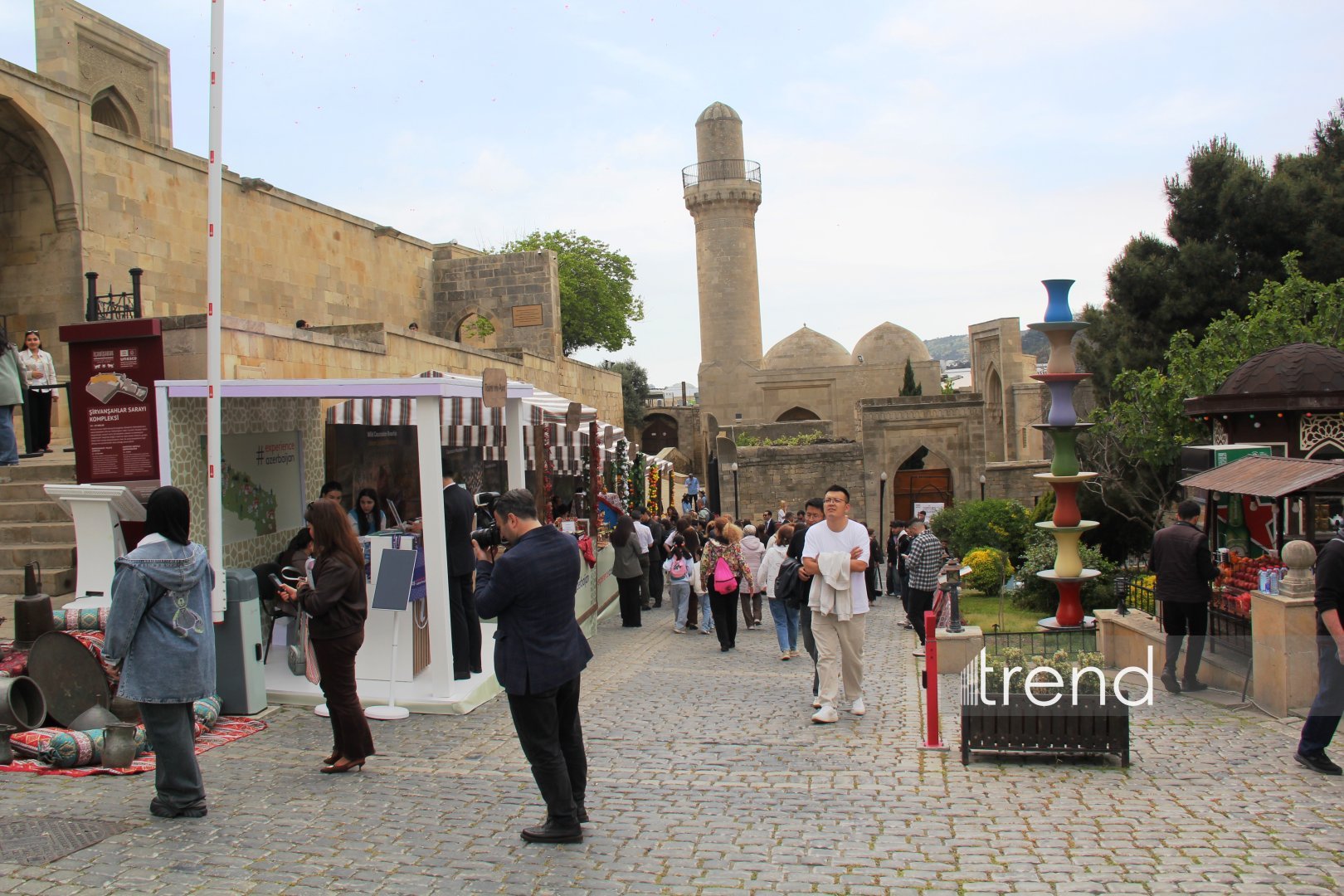 Bakıda Beynəlxalq Xalça Festivalı keçirilir (FOTO)