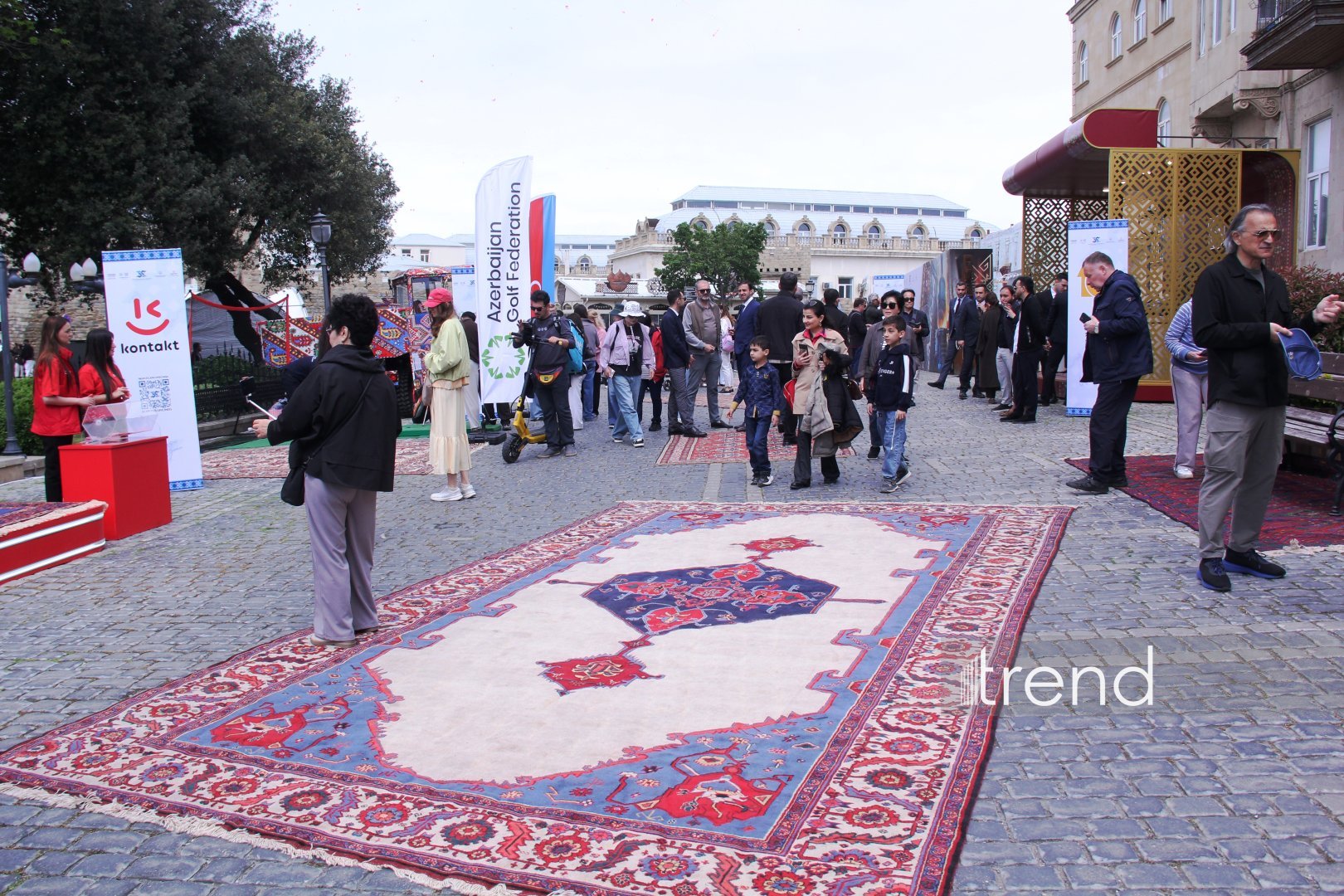 Bakıda Beynəlxalq Xalça Festivalı keçirilir (FOTO)