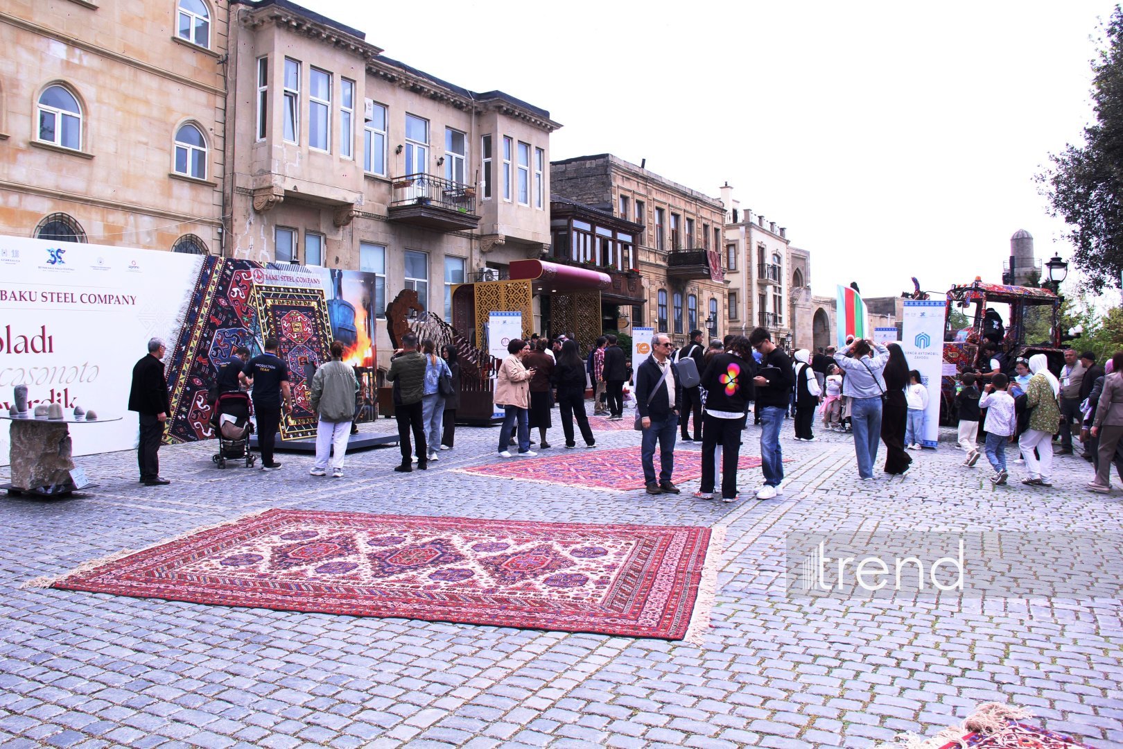 Bakıda Beynəlxalq Xalça Festivalı keçirilir (FOTO)