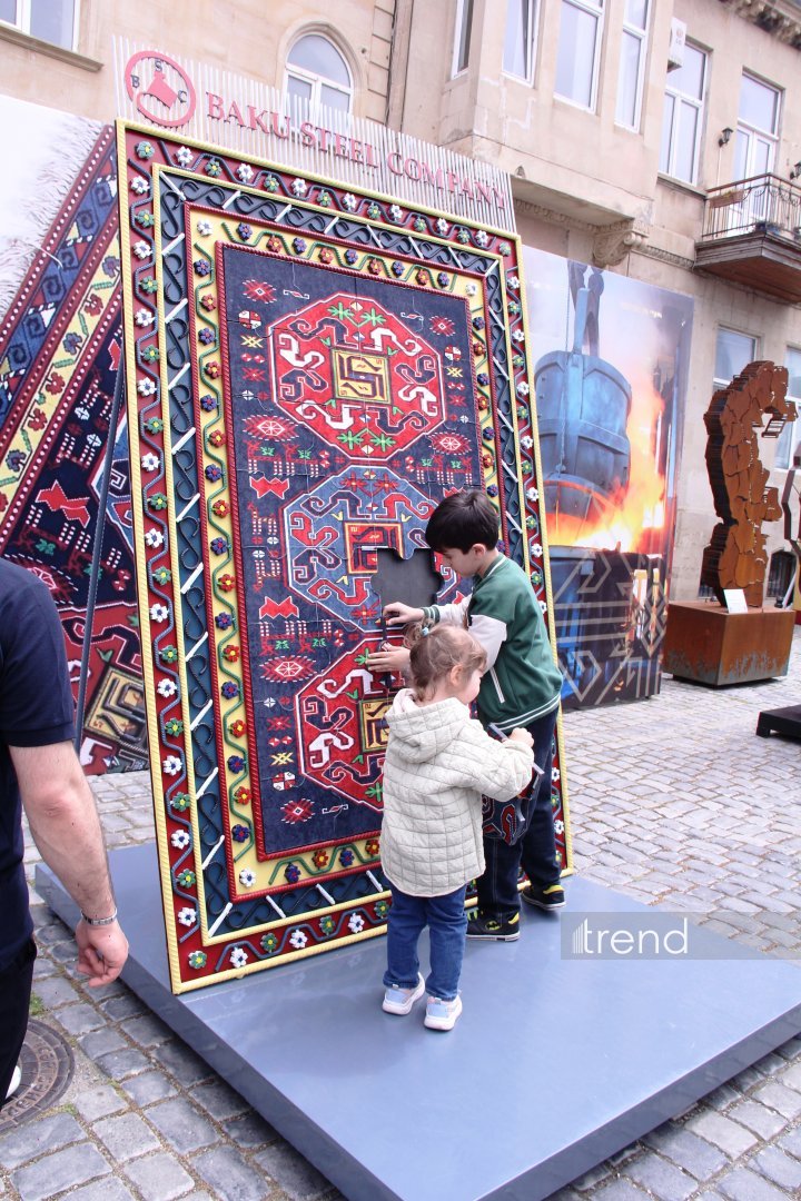 Bakıda Beynəlxalq Xalça Festivalı keçirilir (FOTO)