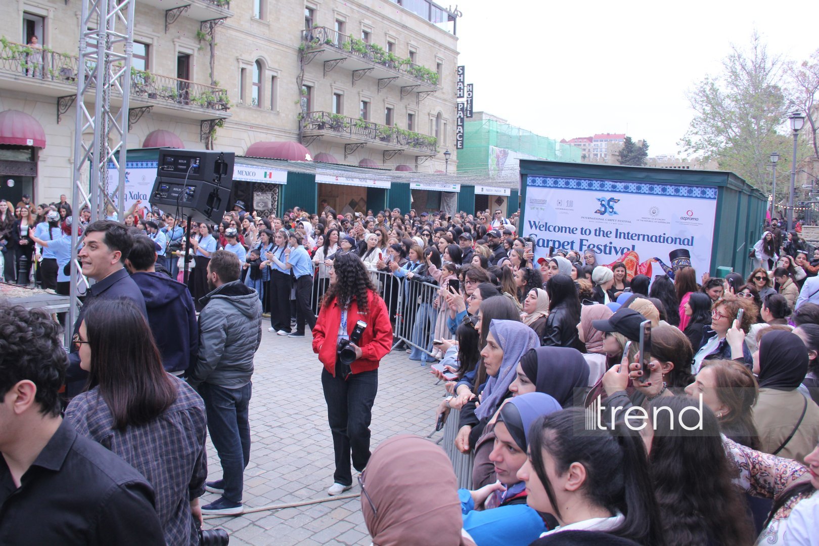 Bakıda Beynəlxalq Xalça Festivalı keçirilir (FOTO)