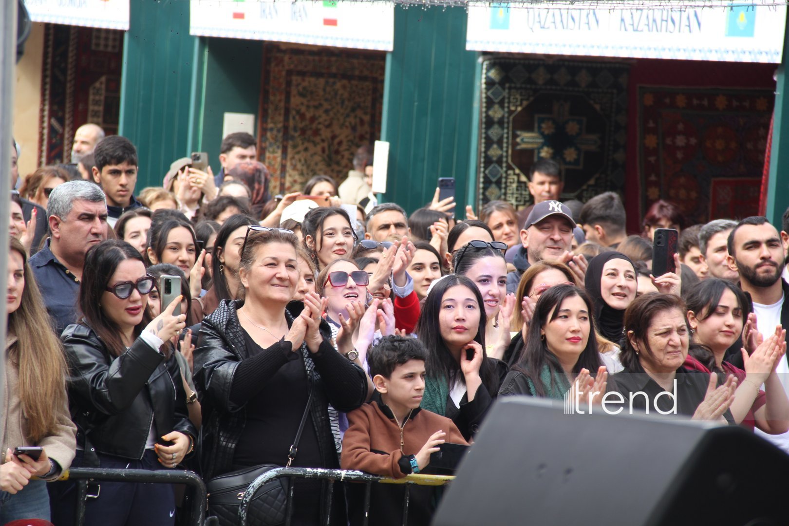 Bakıda Beynəlxalq Xalça Festivalı keçirilir (FOTO)