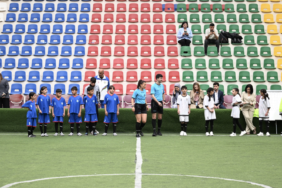 Leyla Əliyevanın təşəbbüsü ilə uşaq evlərinin komandaları arasında növbəti minifutbol turniri təşkil olunub (FOTO)