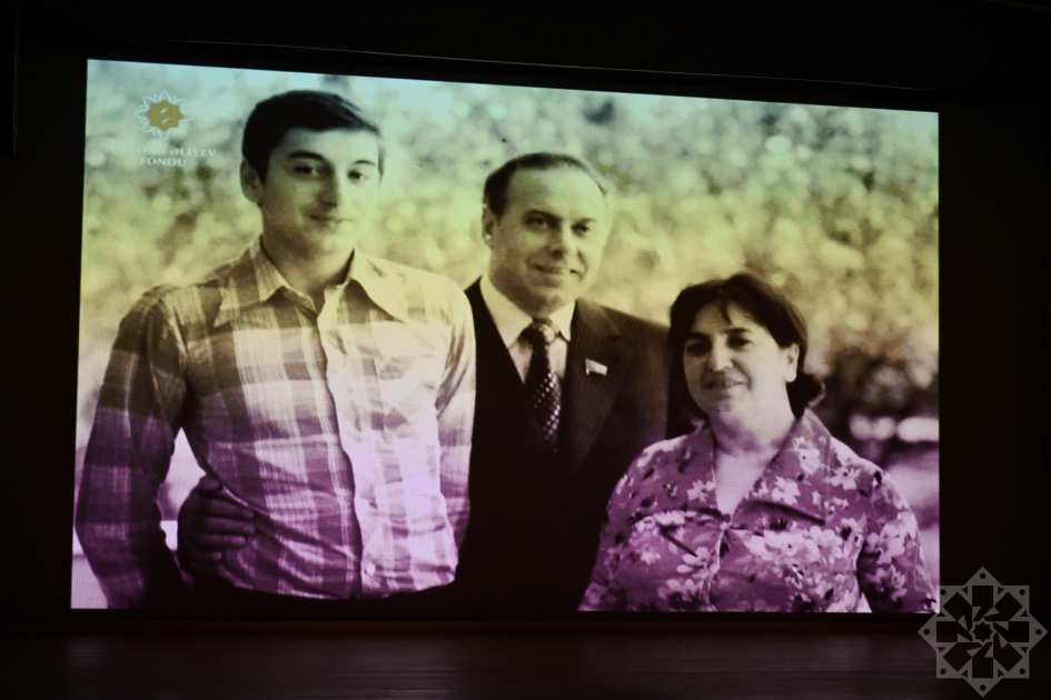 Heydər Əliyev Mərkəzində “İz” sənədli filminin nümayişi olub (FOTO)