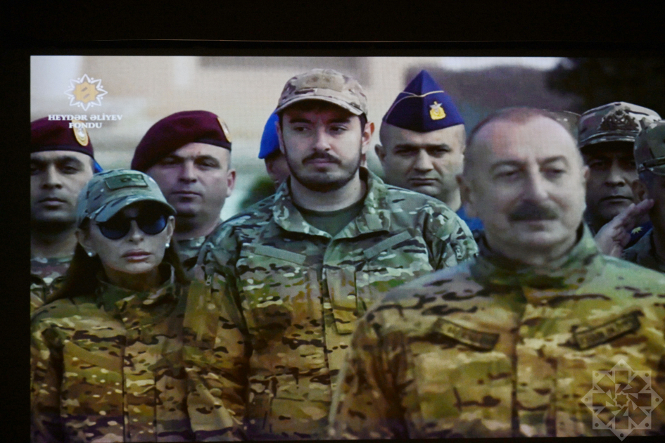 Heydər Əliyev Mərkəzində “İz” sənədli filminin nümayişi olub (FOTO)