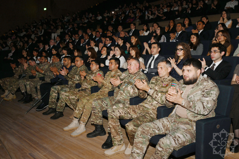 Heydər Əliyev Mərkəzində “İz” sənədli filminin nümayişi olub (FOTO)