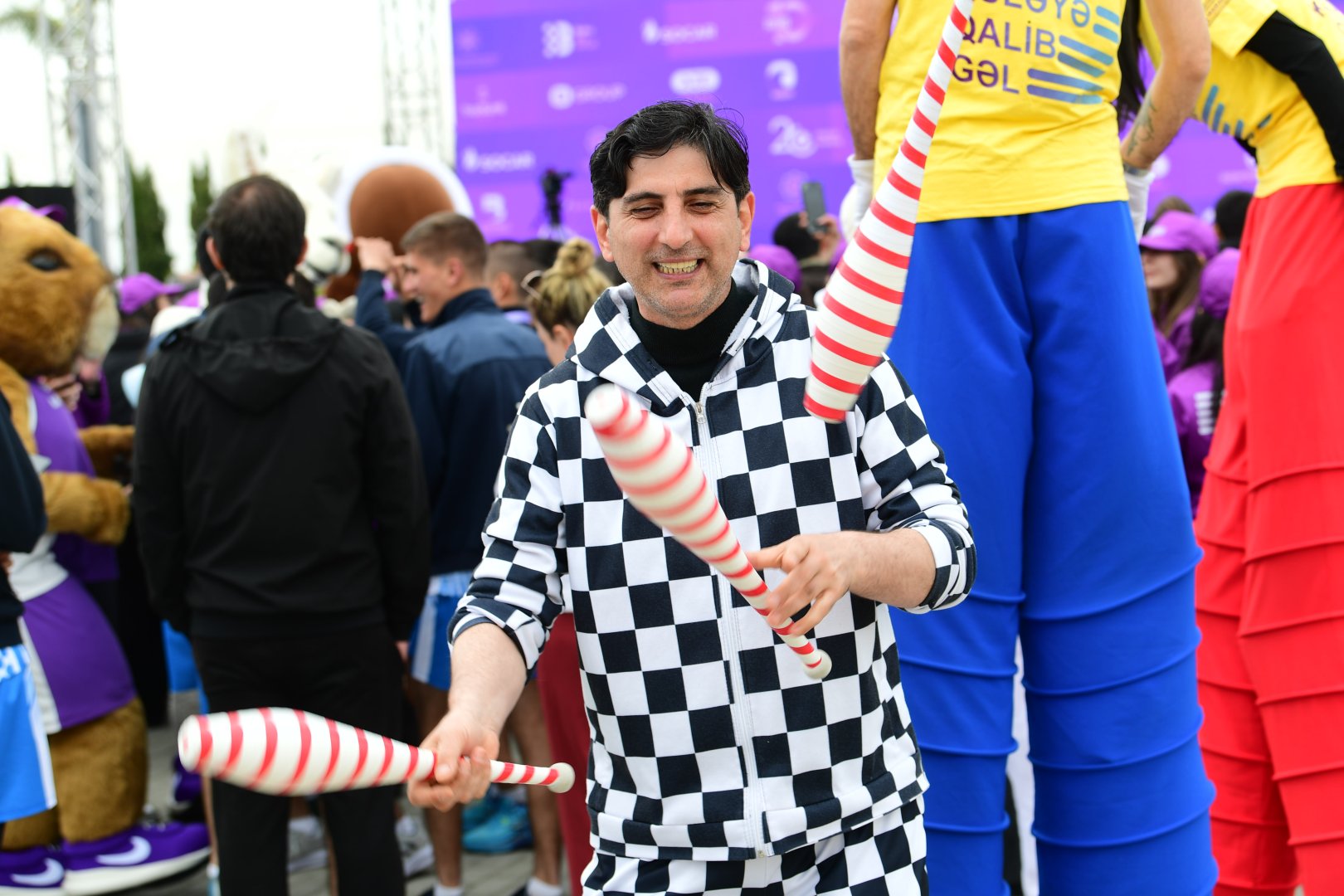 "Bakı Marafonu 2026"ın start və finişində konsert təşkil edildi (FOTO)
