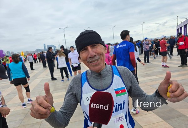Bakıda tam marafonun keçirilməsi müxtəlif yaş qruplarından olan insanları starta çıxmağa ruhlandırır – 67 yaşlı iştirakçı
