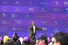 "Bakı Marafonu 2026"ın start və finişində konsert təşkil edildi (FOTO)