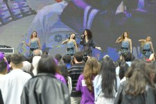 "Bakı Marafonu 2026"ın start və finişində konsert təşkil edildi (FOTO)