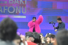 "Bakı Marafonu 2026"ın start və finişində konsert təşkil edildi (FOTO)