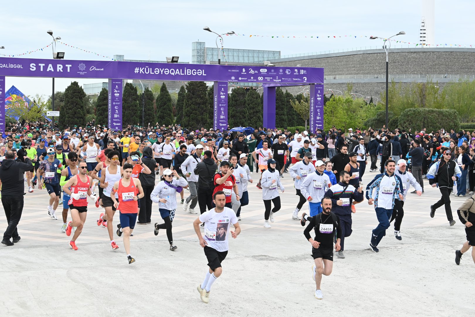 Möhtəşəm “Bakı Marafonu 2026” başlayıb – media nümayəndələri, konsert proqramı, fan-zona, mükafatlar (FOTO)