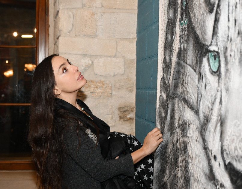 Leyla Əliyeva və Arzu Əliyeva Beynəlxalq Xalça Festivalını ziyarət ediblər (FOTO)