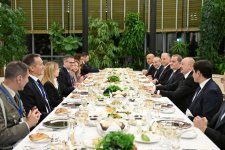 Prezident İlham Əliyevin adından İtaliya Nazirlər Şurasının sədrinin şərəfinə işçi şam yeməyi verilib (FOTO)