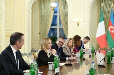 Prezident İlham Əliyevin İtaliya Nazirlər Şurasının sədri ilə geniş tərkibdə görüşü olub (FOTO)
