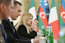 Prezident İlham Əliyevin İtaliya Nazirlər Şurasının sədri ilə geniş tərkibdə görüşü olub (FOTO)