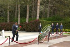 Parlamentlərarası İttifaqın Baş katibi Fəxri xiyabanı və Zəfər parkını ziyarət edib (FOTO)