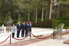 Parlamentlərarası İttifaqın Baş katibi Fəxri xiyabanı və Zəfər parkını ziyarət edib (FOTO)