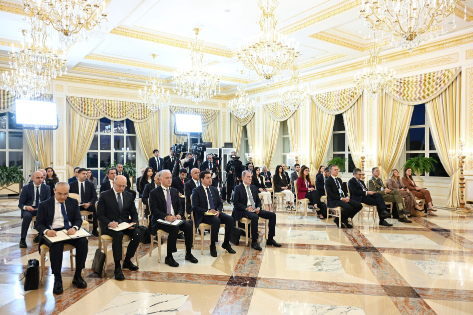 Prezident İlham Əliyev və İtaliya Nazirlər Şurasının sədri mətbuata bəyanatlarla çıxış ediblər (FOTO)