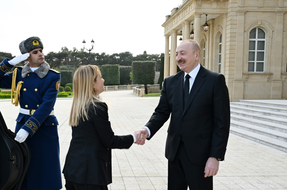 Prezident İlham Əliyevin İtaliya Nazirlər Şurasının sədri Ciorcia Meloni ilə təkbətək görüşü keçirilib (FOTO)