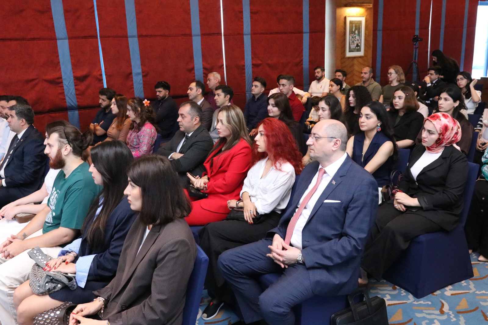 Diaspor tarixində ilk dəfə Vyetnamda yaşayan azərbaycanlılarla görüş keçirilib (FOTO)