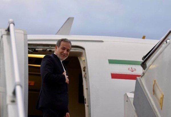 Abbas Əraqçi Çinə gedir